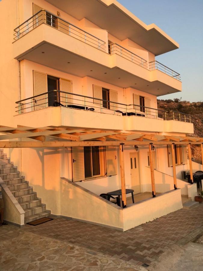Bluemoon Suites Sarande Exterior photo