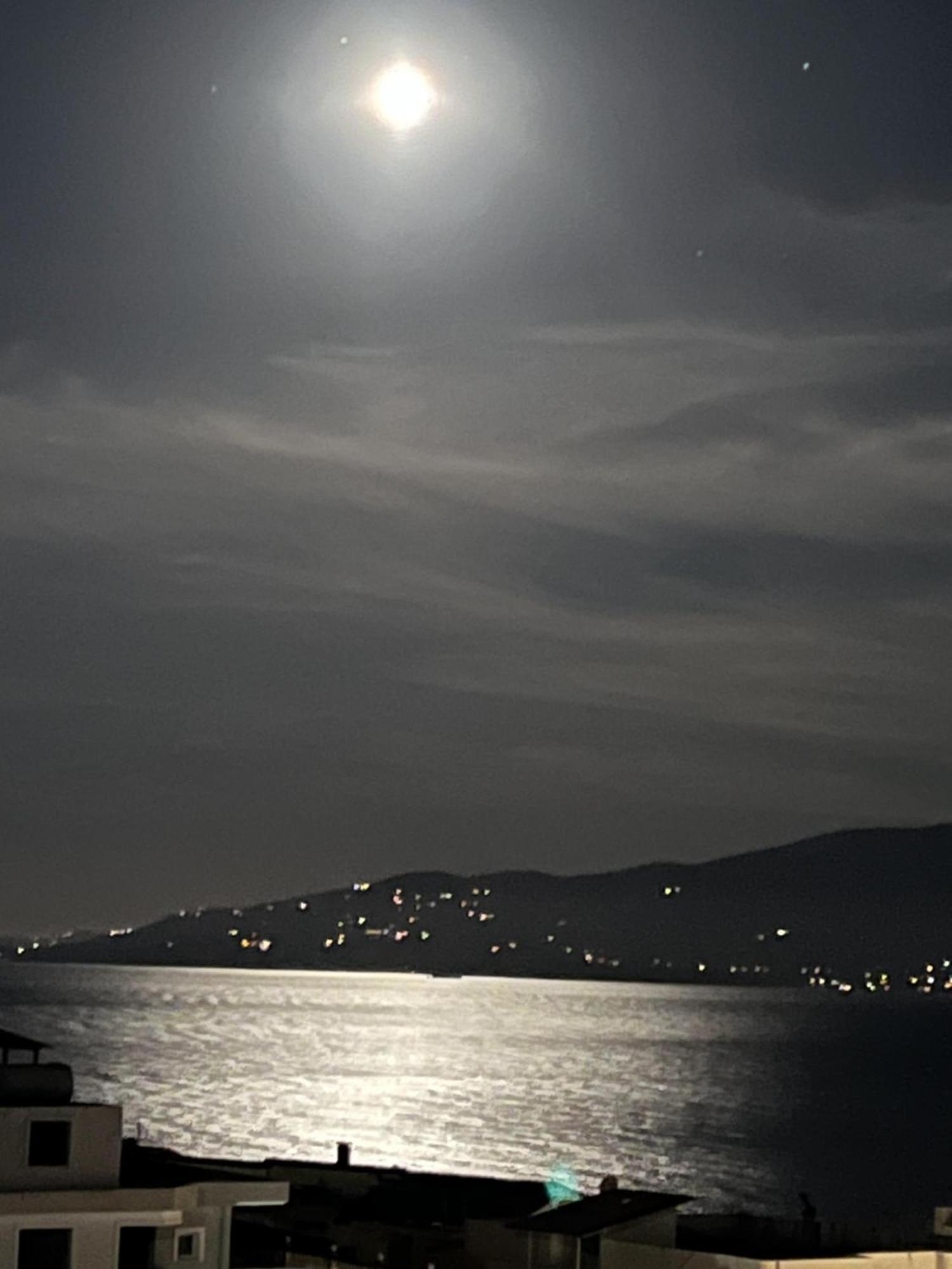 Bluemoon Suites Sarande Exterior photo