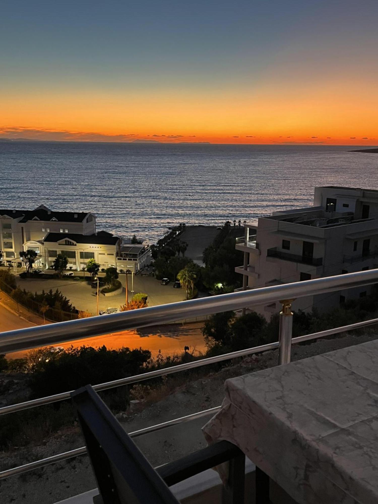 Bluemoon Suites Sarande Exterior photo