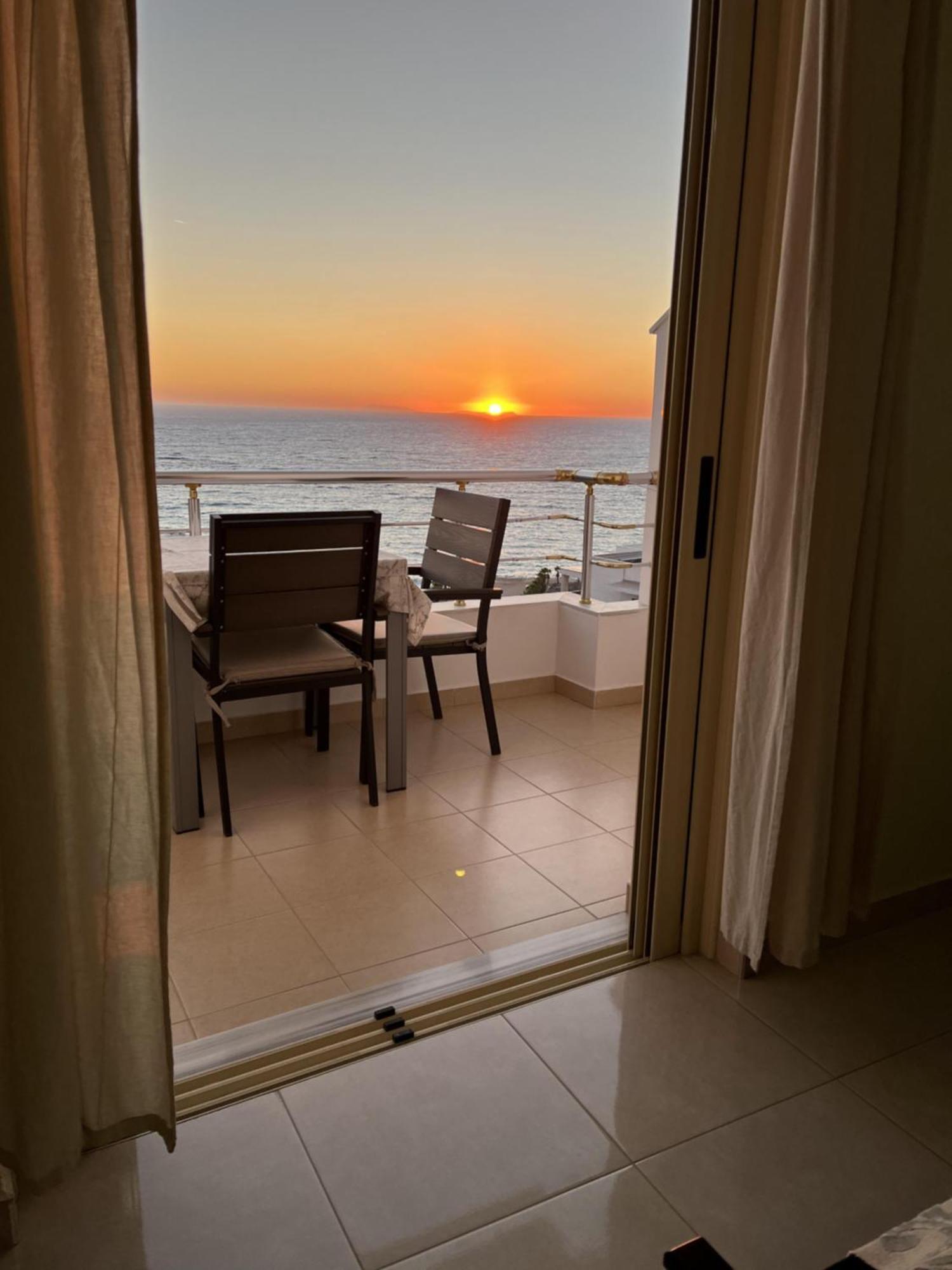 Bluemoon Suites Sarande Exterior photo