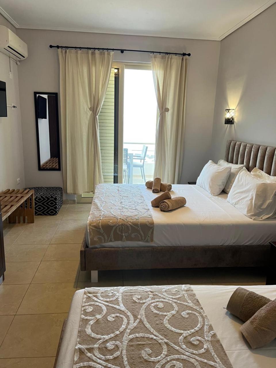 Bluemoon Suites Sarande Exterior photo