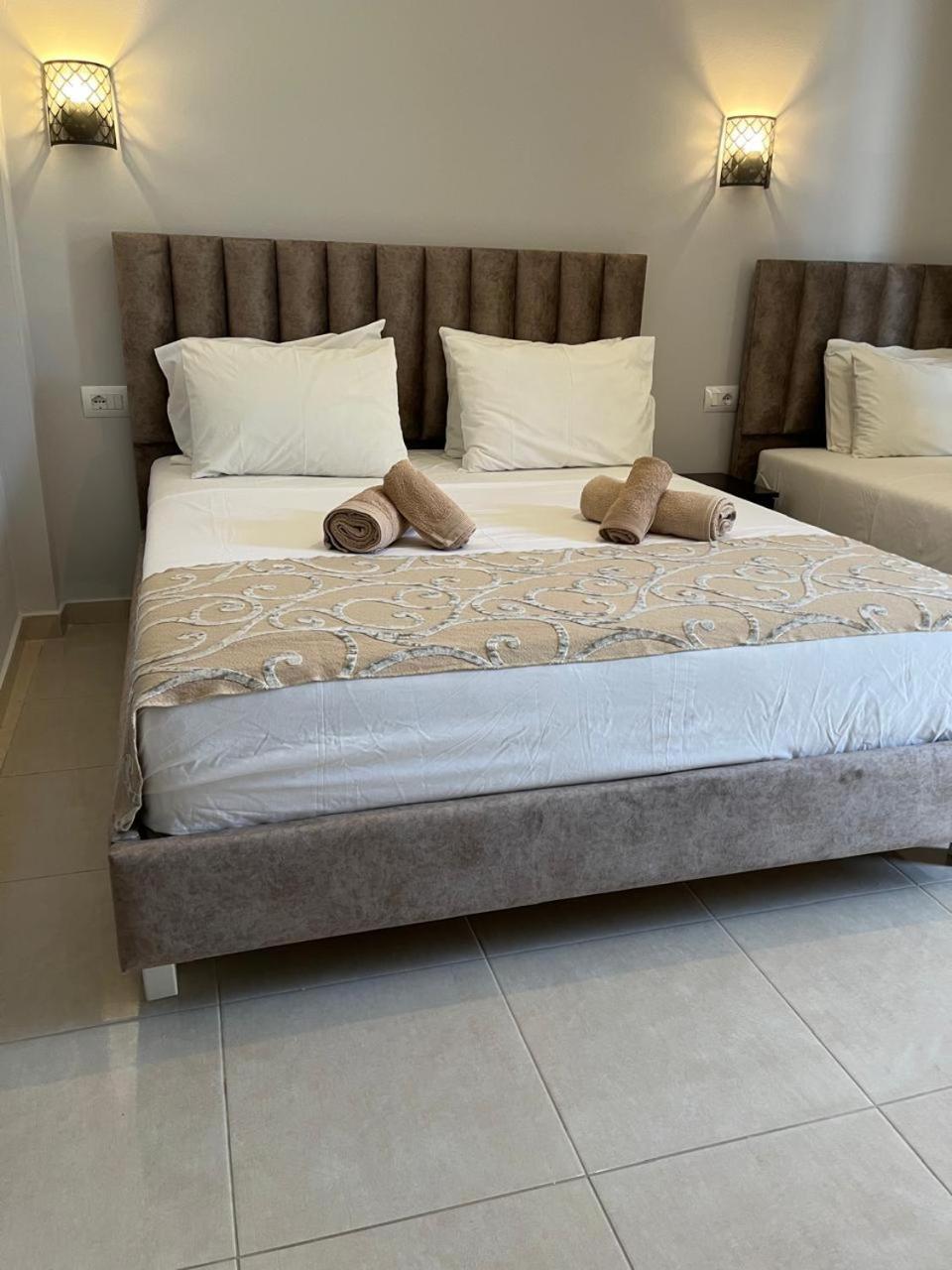 Bluemoon Suites Sarande Exterior photo